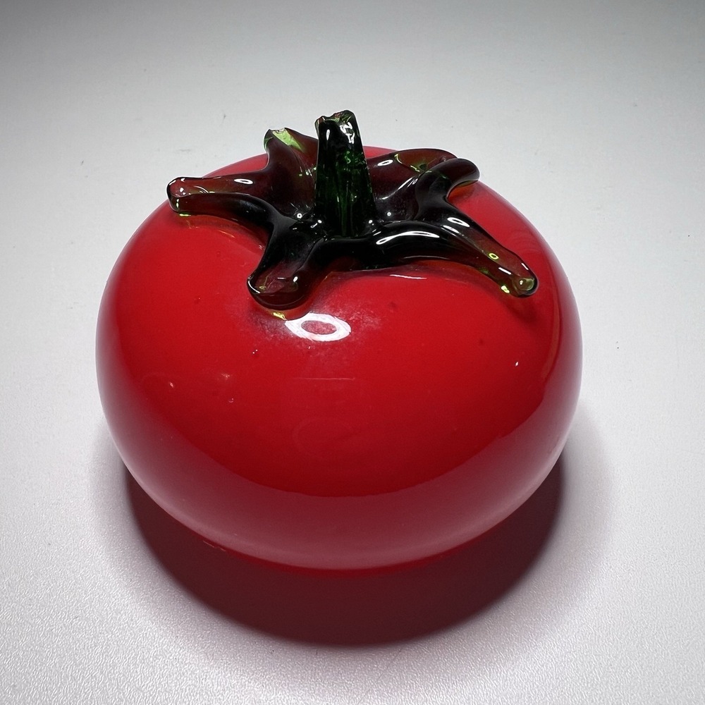 Vibrant‎ Studio Art Glass Tomato Figurine 3"